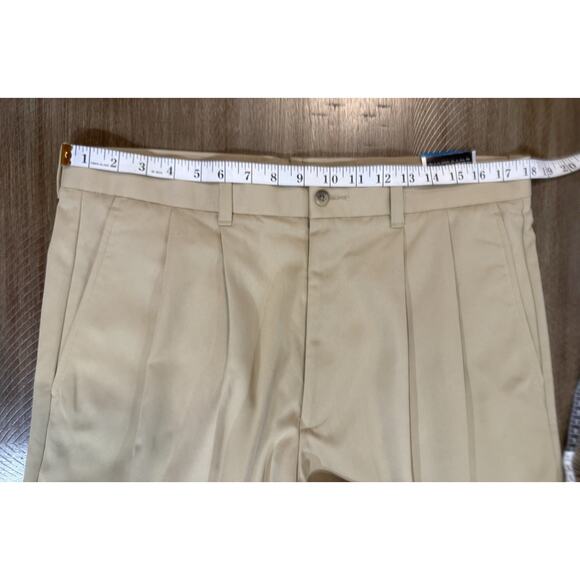 NWT Perry Ellis Portfolio 9” Shorts Mens Size 36 Pleated Front Beige Khaki NEW - Picture 5 of 12
